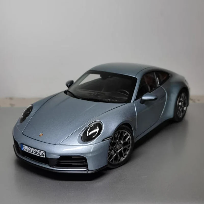 

Новая масштабная модель спортивного автомобиля 911 Carrera 2025 (1:18), имитация, из сплава, статическая, коллекционная, игрушка, подарок, сувенир, декор