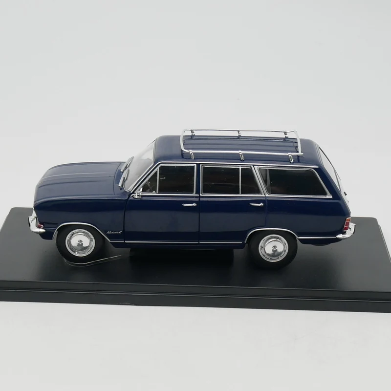 IXO 1:24 Opel Kadett B Caravan L 1969 Diecast Car Model Metal Toy Vehicle