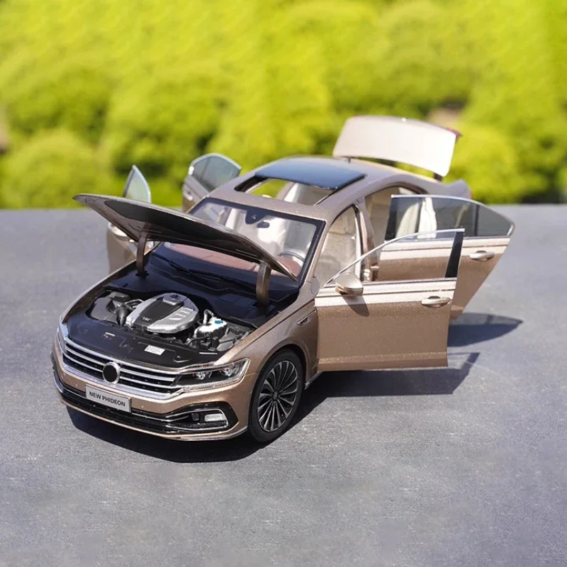 Diecast 1:18 Scale New Phideon 2021 Alloy Car Model Finished Product Simulation Toy Static Model Collection Gift Souvenir