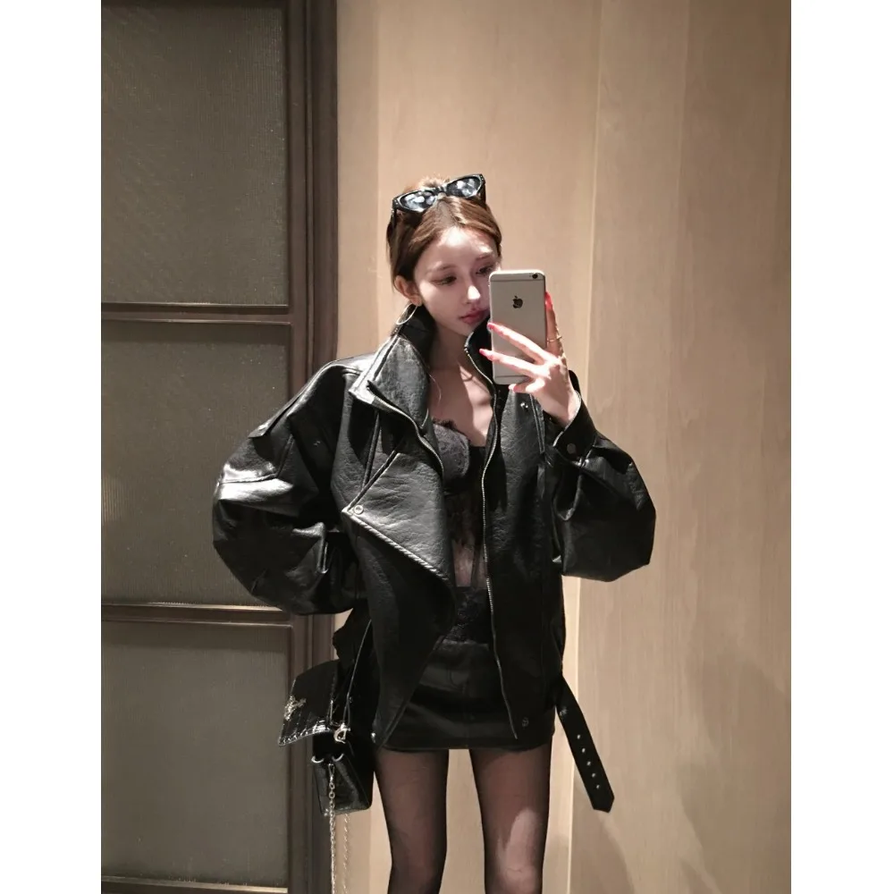 Jaet de motociclista de cuero PU Retro americano para mujer, abrigo largo informal versátil para otoño, nuevo abrigo largo de gama alta con sentimientos