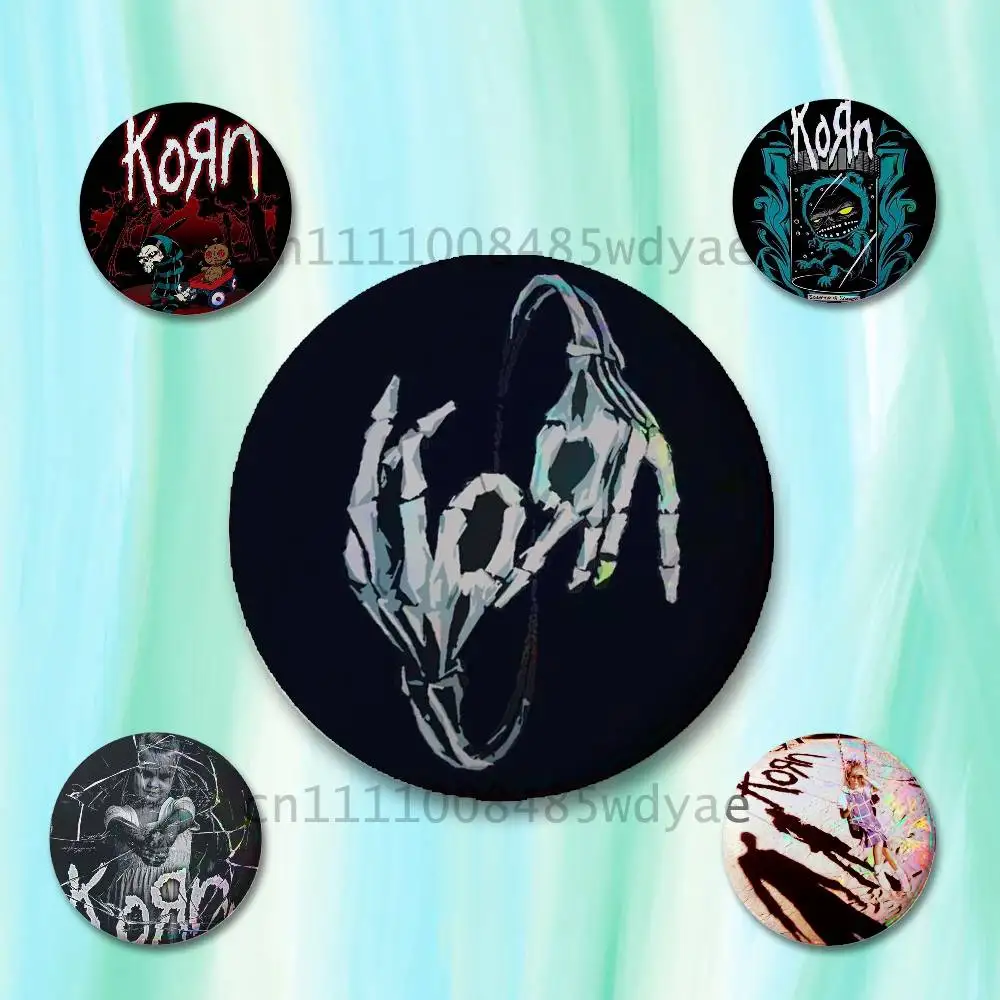 

Rock Band K-Korn Badges 25 32 44 58 75 mm Round Cosplay Pin Bag Decor Fans Collect Friends Gifts Brooch Souvenir