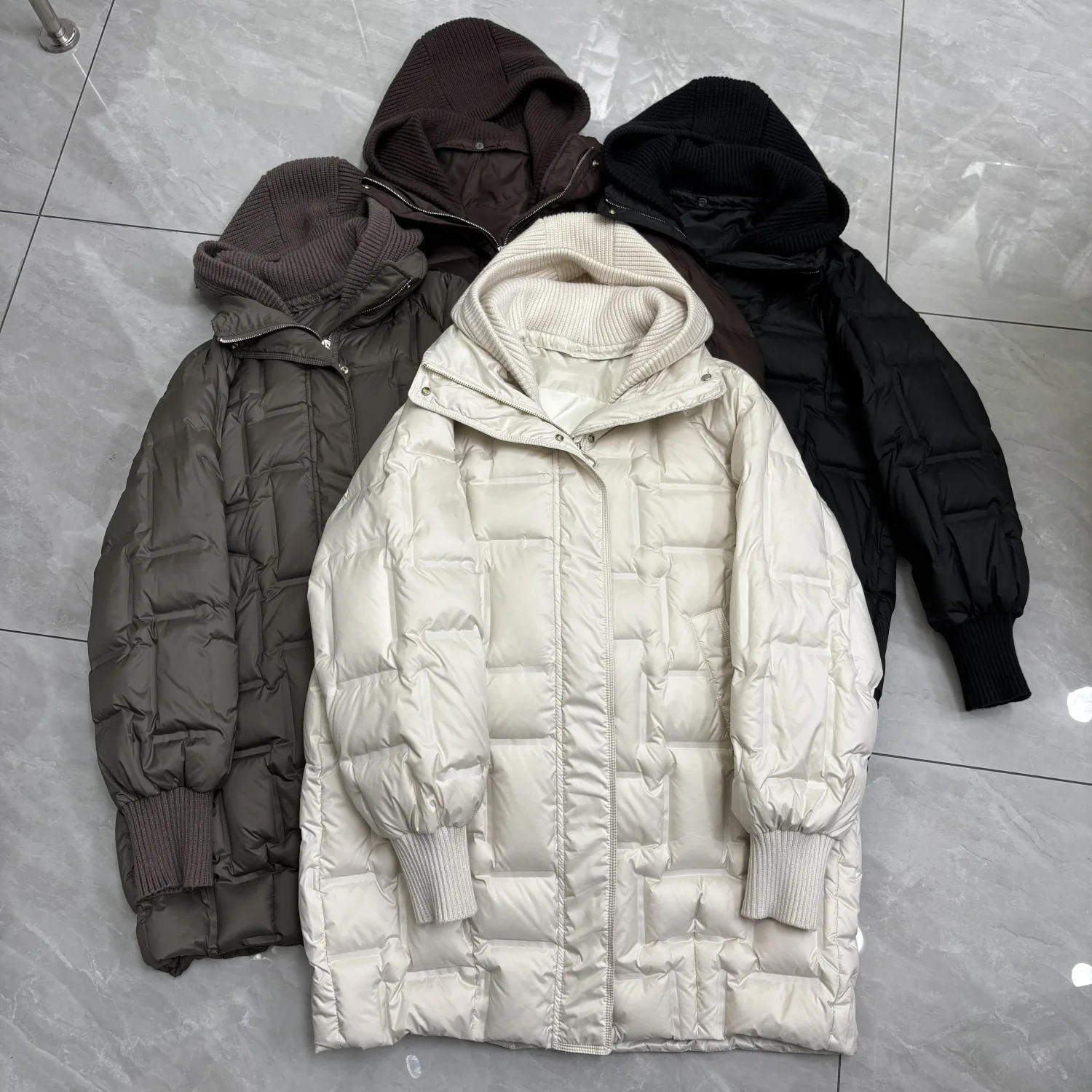 

Autumn/Winter New White Duck Down Jacket Medium-Length Keep Warm Puffer Jacket Women's Fashion Hooded Knit Hat Warm Coat