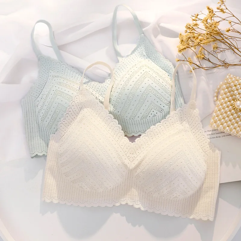 

White Traceless Bra Women's Large Chest Appears Small Steel Ring Summer Thin Underwear Hot Selling Bra Vest