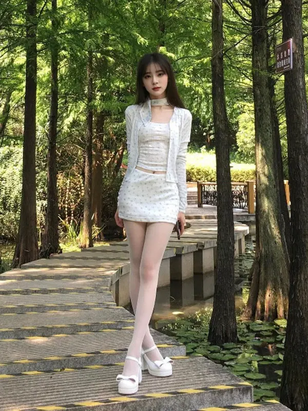 

Floral Print Open Cardigan Strap Halter Skirt Set Women's Fashion Spring Collection Comfortable High Waist Short Skirt