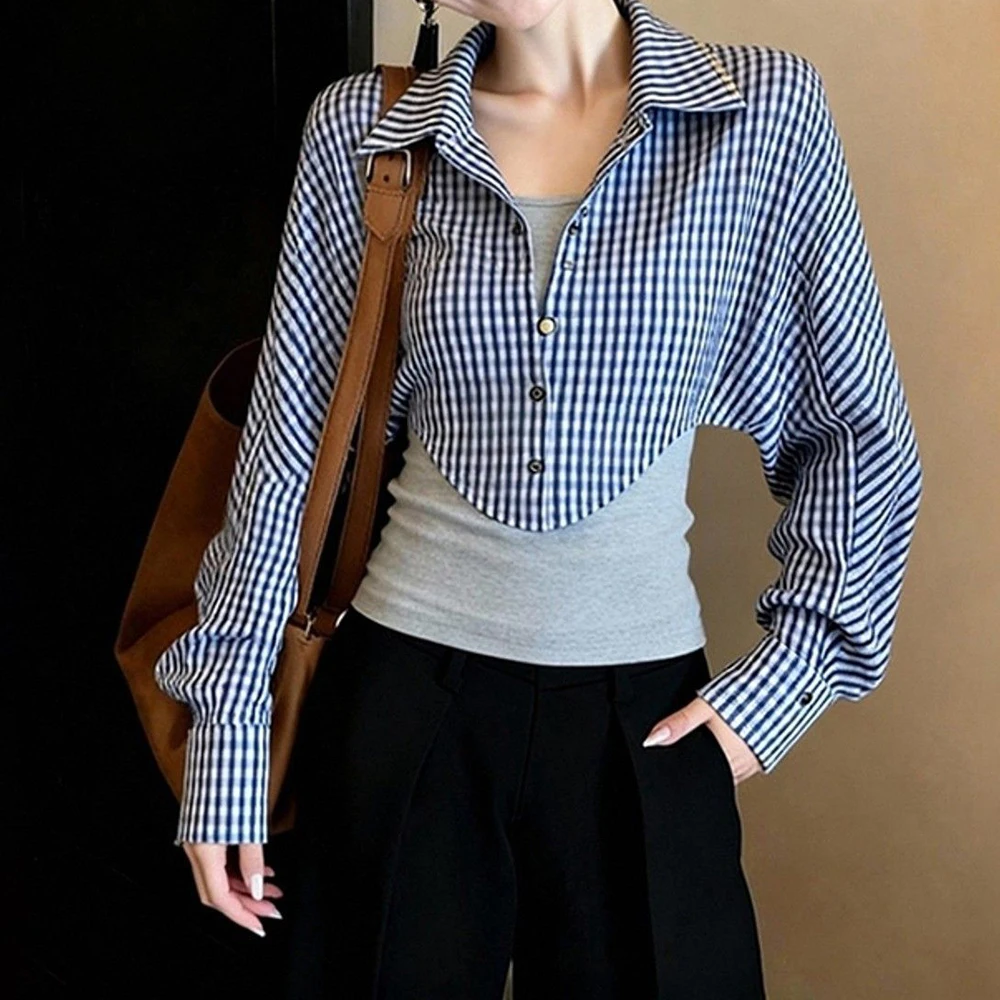

Spring is unique, super good-looking, beautiful top, light luxury, high-end super good-looking, fake two-piece plaid shirt