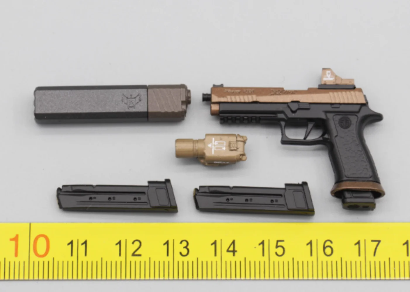 

HRT06MM Набор моделей солдата P320 в масштабе 1/6 для 12-дюймовой спасательной команды