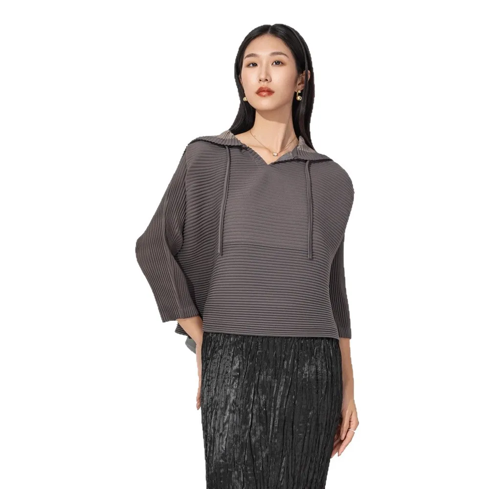 Miyake Pleated Hooded Sweatshirt, High-end, Thick Material, Loose, Fashionable, Casual, Versatile and Elegant Top
