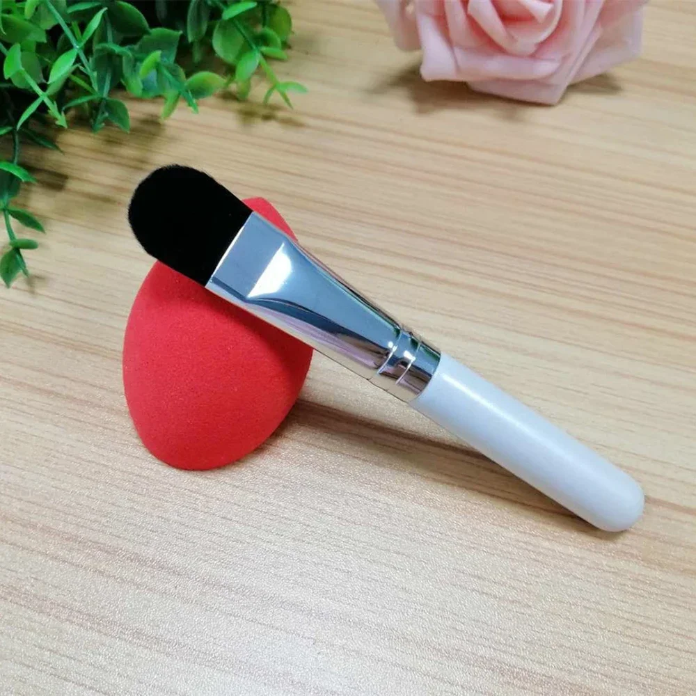 High Quality Mini Portable Thin Head Artificial Soft Hair Foundation Mask Makeup Brush,Cosmetic Beauty Professional Tool for Spa