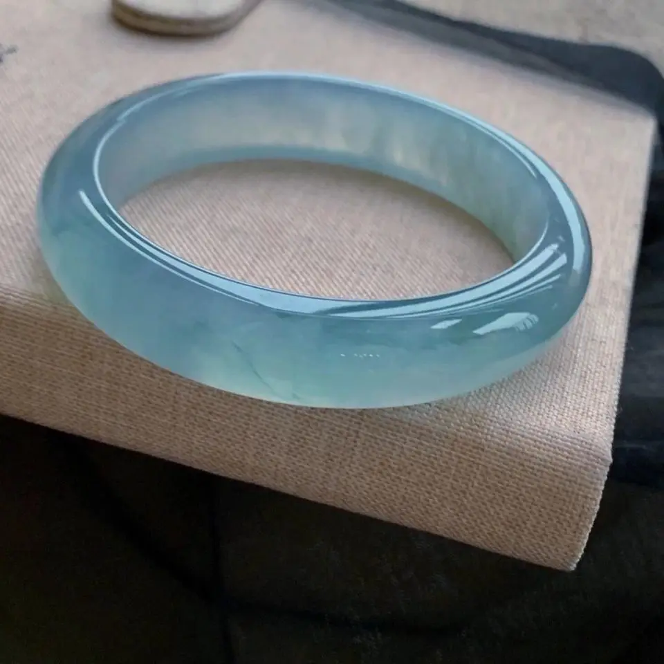 

Ice seed jade bracelet, pure natural jadeite quartz stone bracelet.