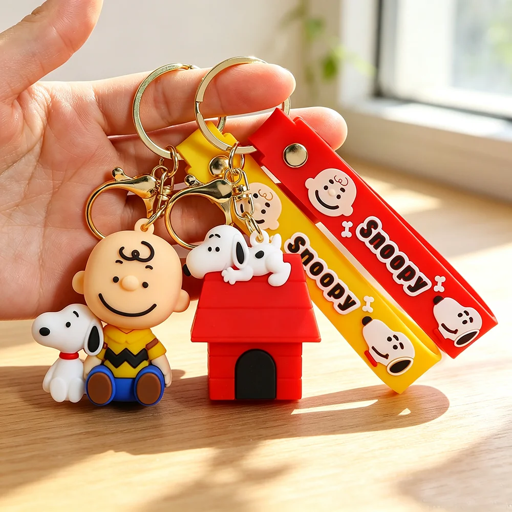 Cute Snoopy Charlie Boys Figure Keychain Red House Dog Backpack Bag Pendant Keyring Car Key Holder Friend Gift for Fans