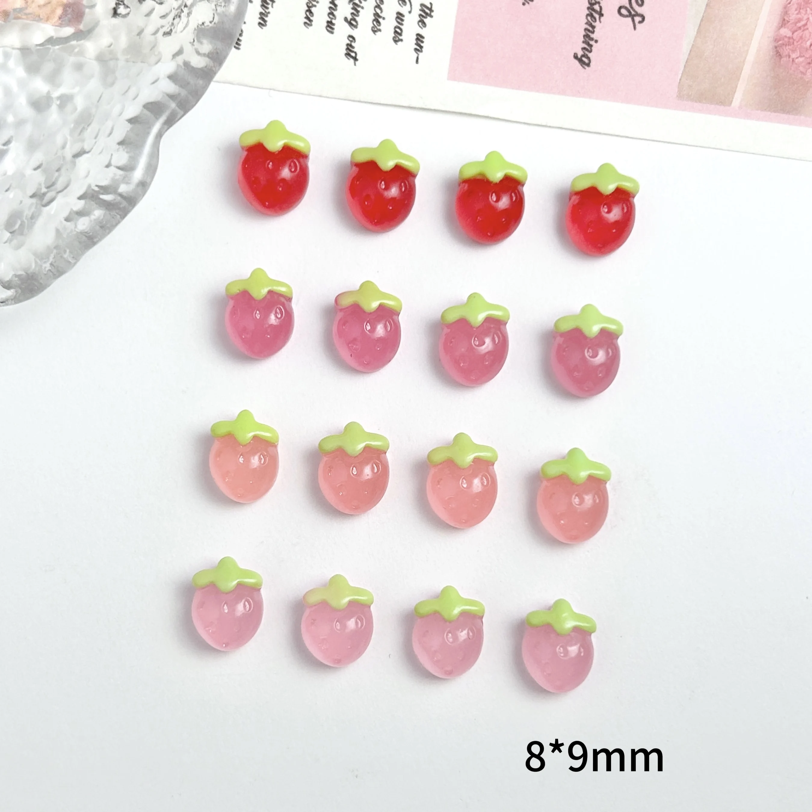 30PCS 크리 에이 티브 Kawaii 젤리 딸기 네일 매력 얼음 투명 빛나는 다채로운 딸기 수지 네일 아트 장식 DIY