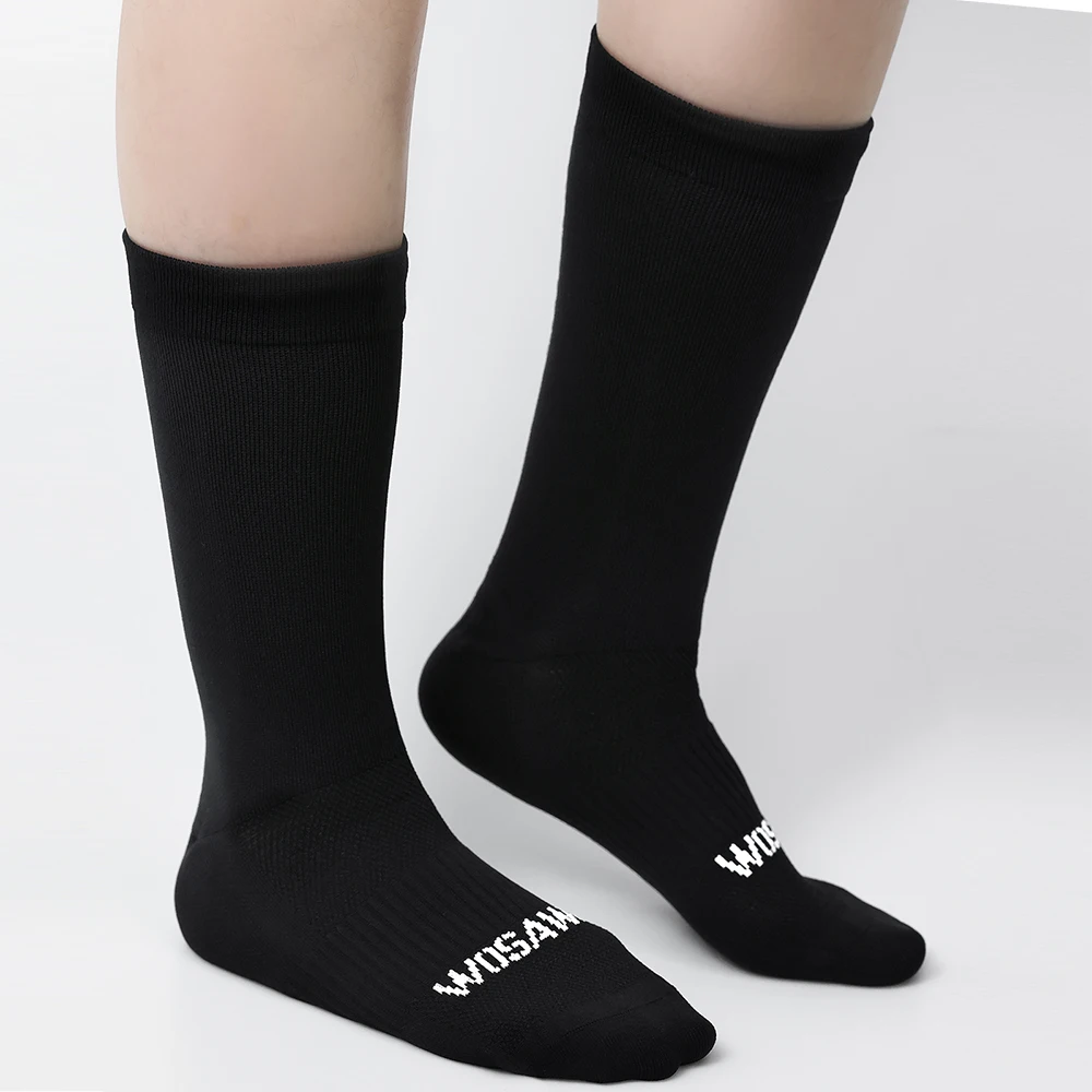 

WOSAWE Anti-slip Cycling Socks Men Women Non-slip Soccer Basketball Tennis Sport Socks Reflective knitted Riding Socks 38-45