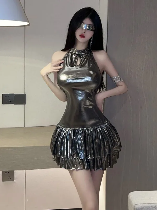 Passion Mature New Spicy Girl Design Metal Feel Hanging Neck Sleeveless Sexy Dress Female Open Backpack Hip Short Dress AUCW