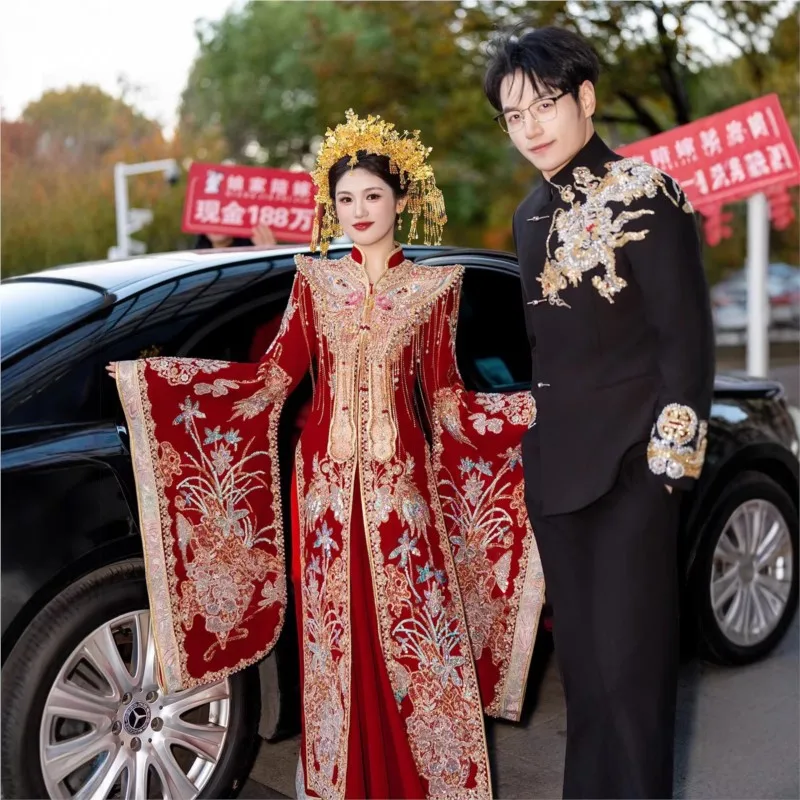 Heavy Industry Long-sleeved Bride's new large-sleeved Chinese-style wedding dress dragon and phoenix gown red