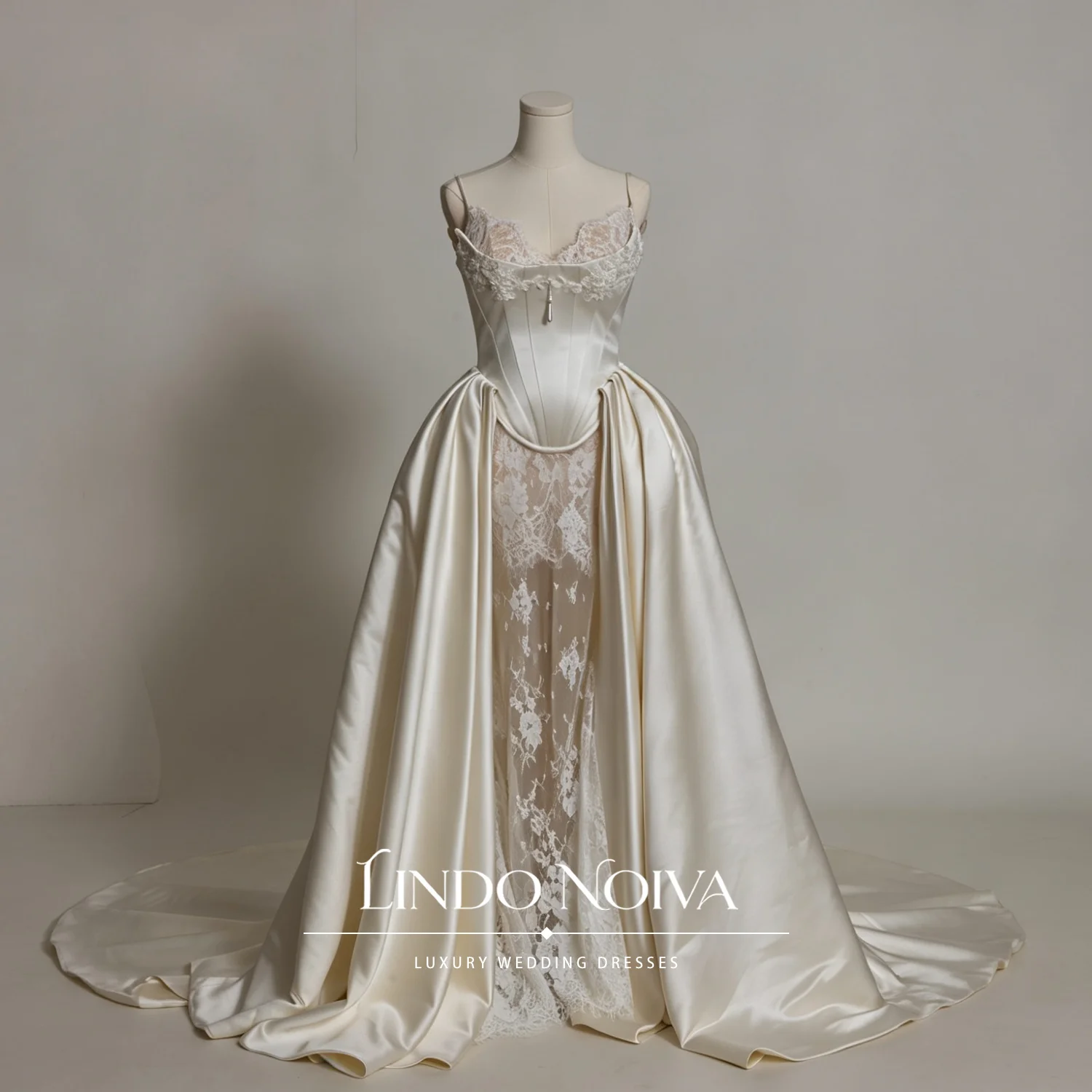 LINDO NOIVA Couture Ivory Spaghetti Strap Satin Corset Estate Column Wedding Dress With Detachable Overskirt Vestidos De Novia