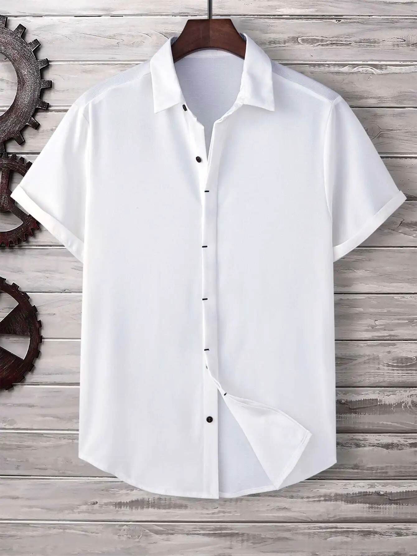 

Men's White Short Sleeve Button-Up Shirt with Curved Hem