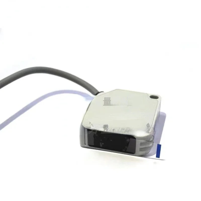 

PTE-BC200SK Photoelectric Sensor Square AC/DC5 Wire 200cm Diffuse Reflection Photoelectric Switch