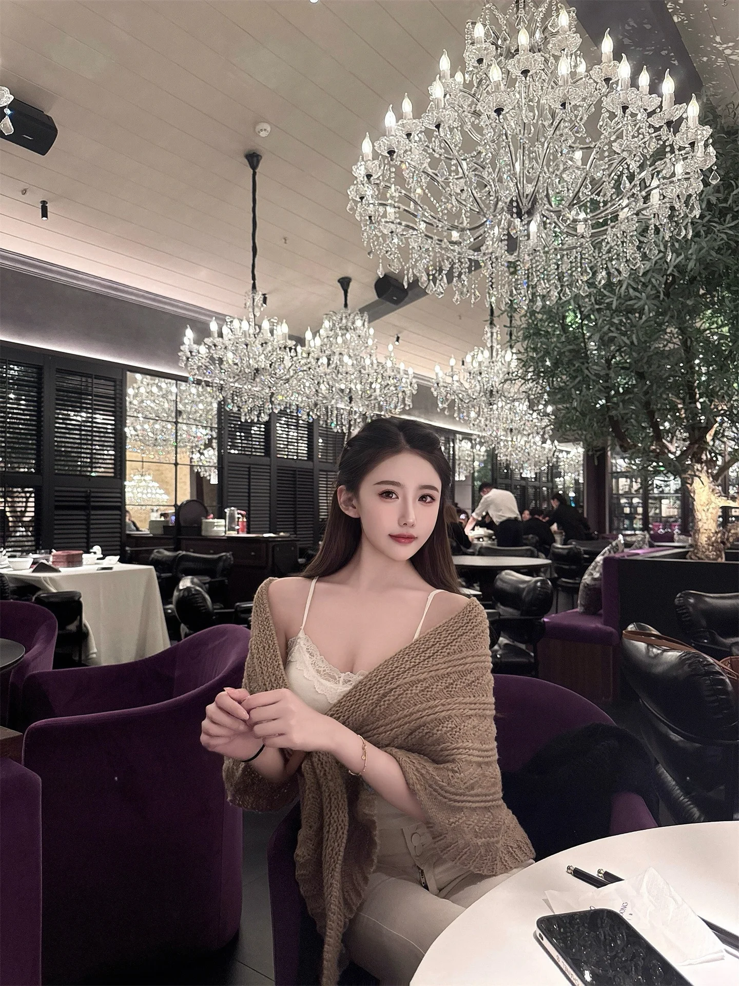 女性のルーズニットスカーフ秋冬ファッション三角形ポリエステル繊維ピュアカラー韓国スタイルアウターアクセサリー