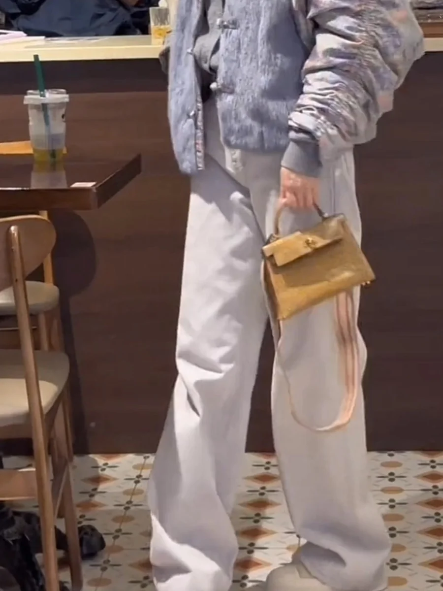 

Рекомендуемые женские джинсы BaiXue: прямые, осенне-зимние, модные, универсальные, стройнящие, из денима, прямого кроя.