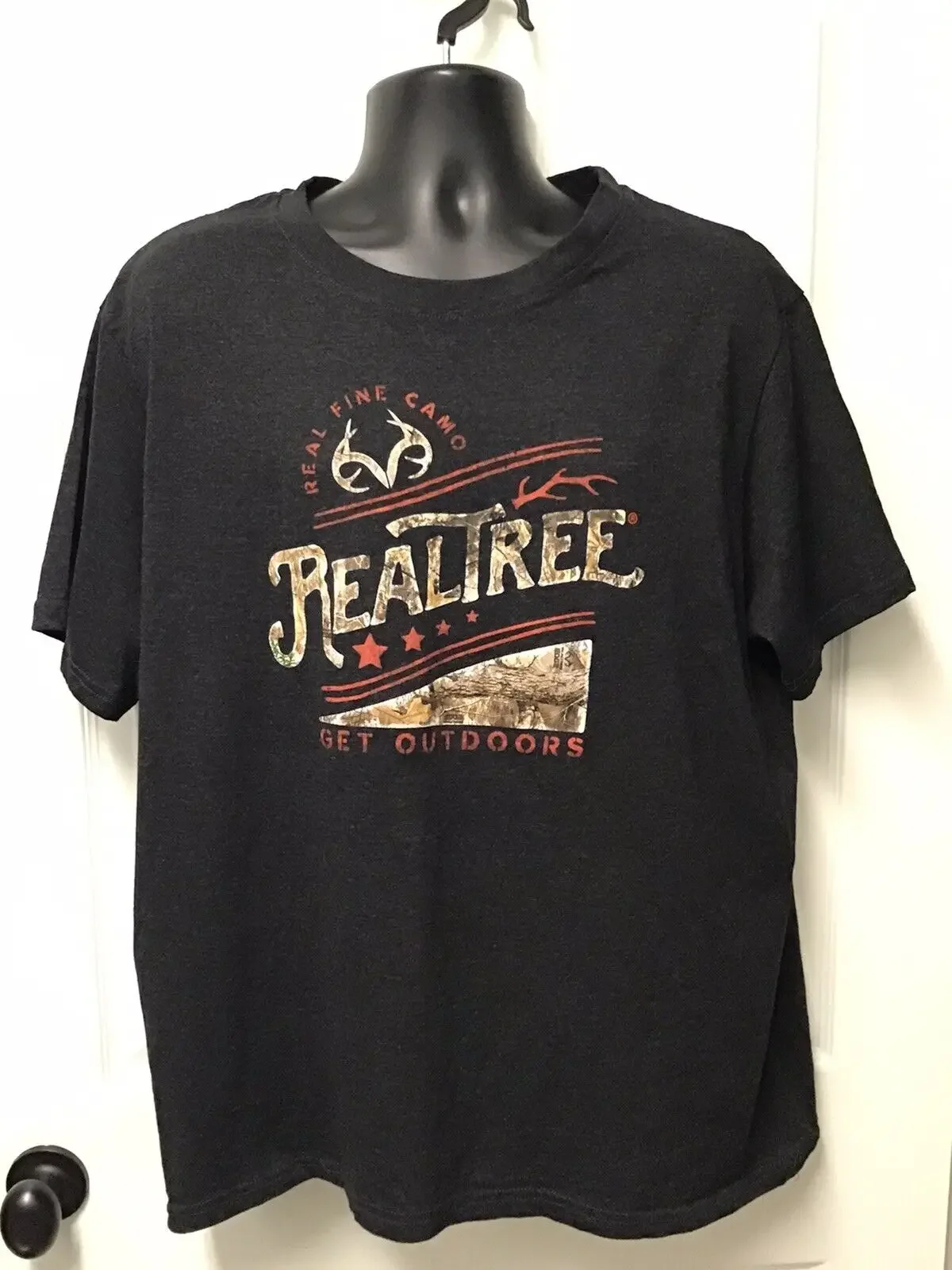 Realtree Men's T Shirt Black W/Camo Graphics Size XL EUC 637