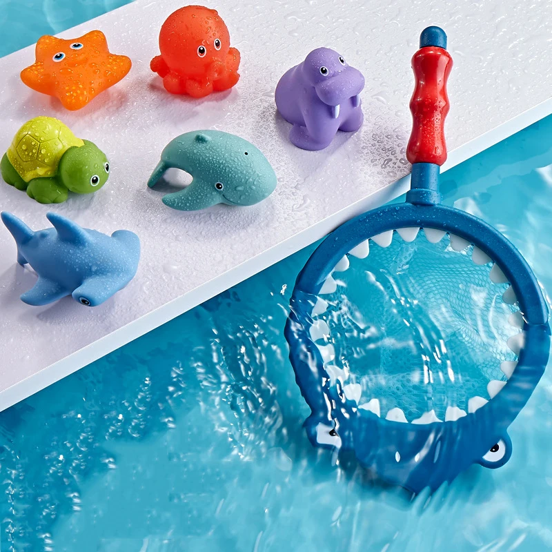Set di giocattoli da bagnetto per bambini Giocattoli d'acqua per il nuoto degli animali dei cartoni animati Spremitura Gioco per vasca da bagno con galleggiante stridulo per bambini con rete da pesca