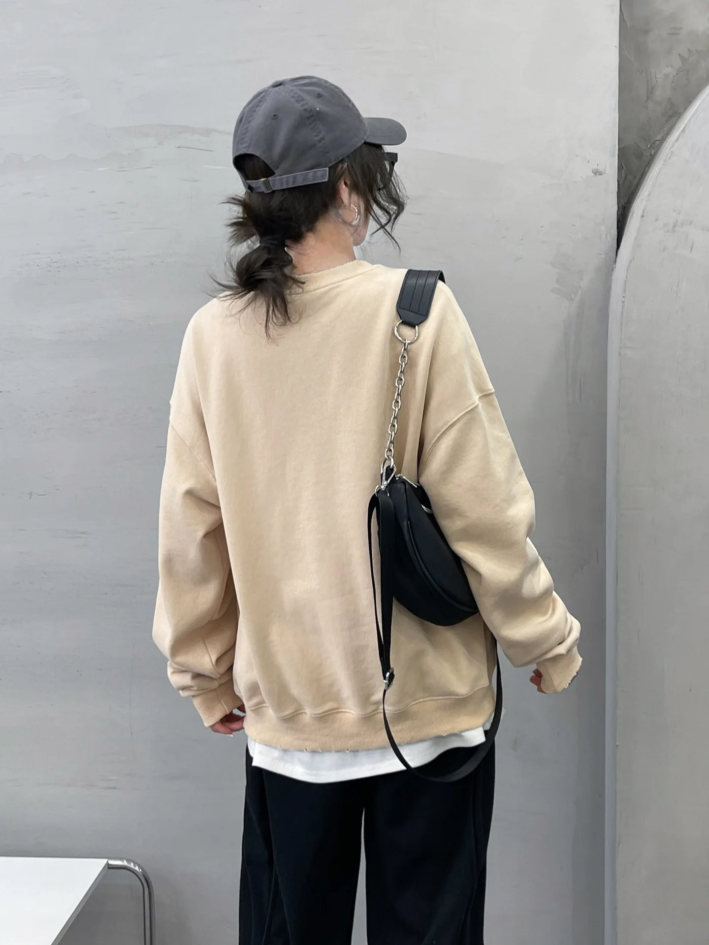 FAVRE Personality Letter Sweatshirts Womens Roundneck Slim Niche Pullovers Spring Autumn Korean Version Ins Fashion Casual Tops