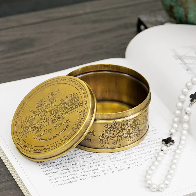 Brass Vintage Storage Box Handmade Carved Round Biscuits Candy Small Cans Crafts Ornaments Classical Jewelry Storage Box Gift