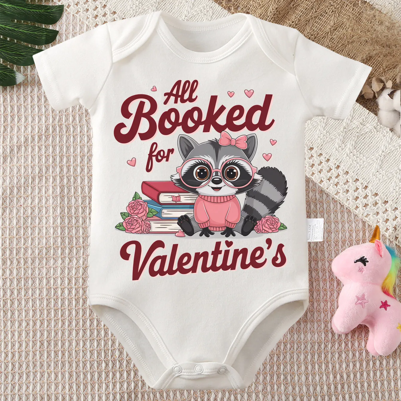 

Боди из чистого хлопка, розовый, с принтом в виде сердца и енотика, удобный комбинезон для малышей, комбинезон для новорожденных от 0 до 12 месяцев