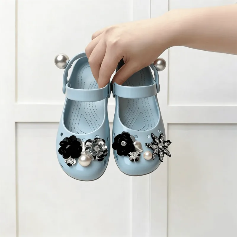 Kinder-Hausschuhe mit Süßen Blumenmuster, Weiche Sohle, Mädchen-Sandalen, Bequeme 2026 Sommer Neue Kinder-Strandschuhe, Lässig und Rutschfest – Detail 6