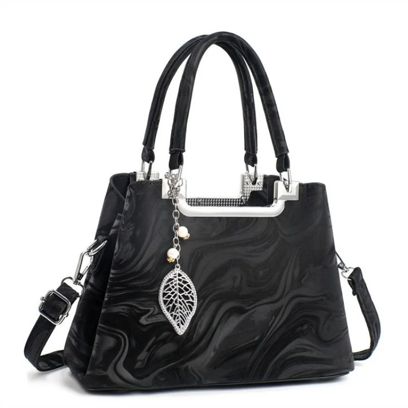 

High-Capacity Tote Shopper Bag For Business Women Featuring Minimalist Simple Design And Stylish Crossbody