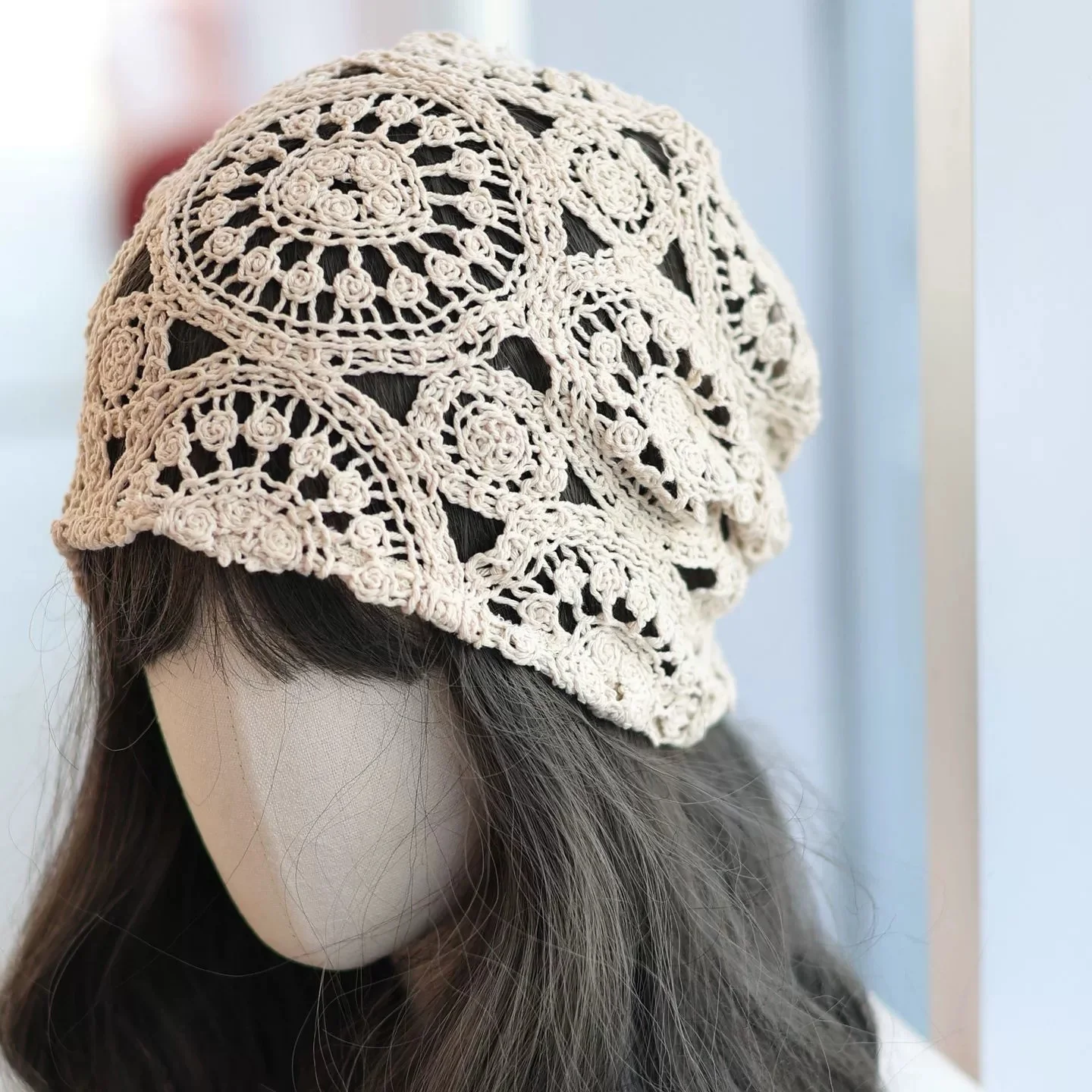 Women's Fashion Hand-Knitted Floral Openwork Beanie: Summer Travel Knit Beanie, Versatile Bucket Hat