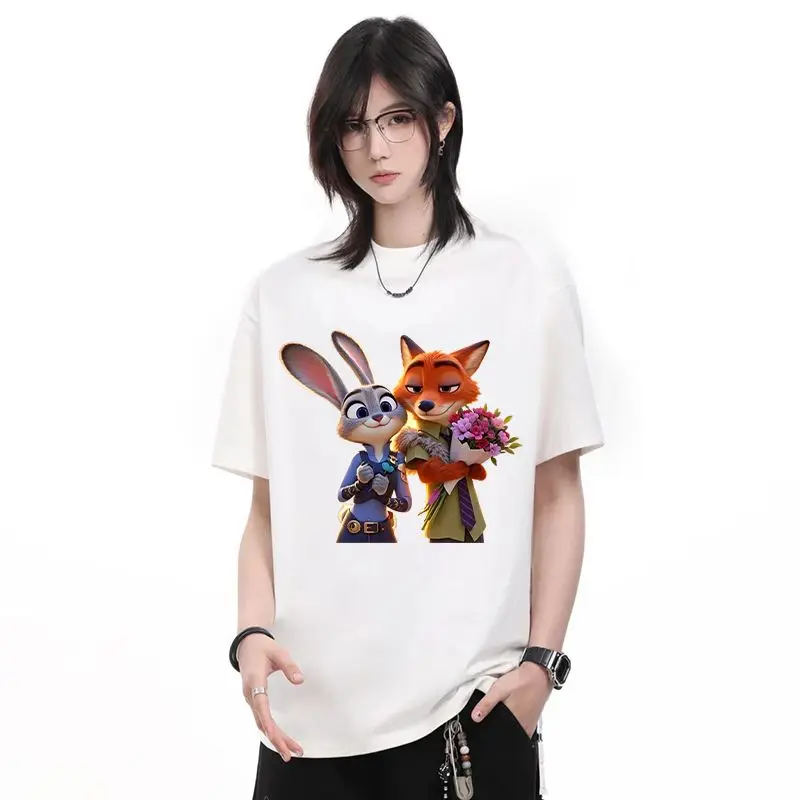 Zootopia جودي هوبس نيك وايلد أنيمي زوجين 2025 صيف جديد عادية تي شيرت للنساء الشارع موضة الكرتون طباعة ملابس علوية من القطن
