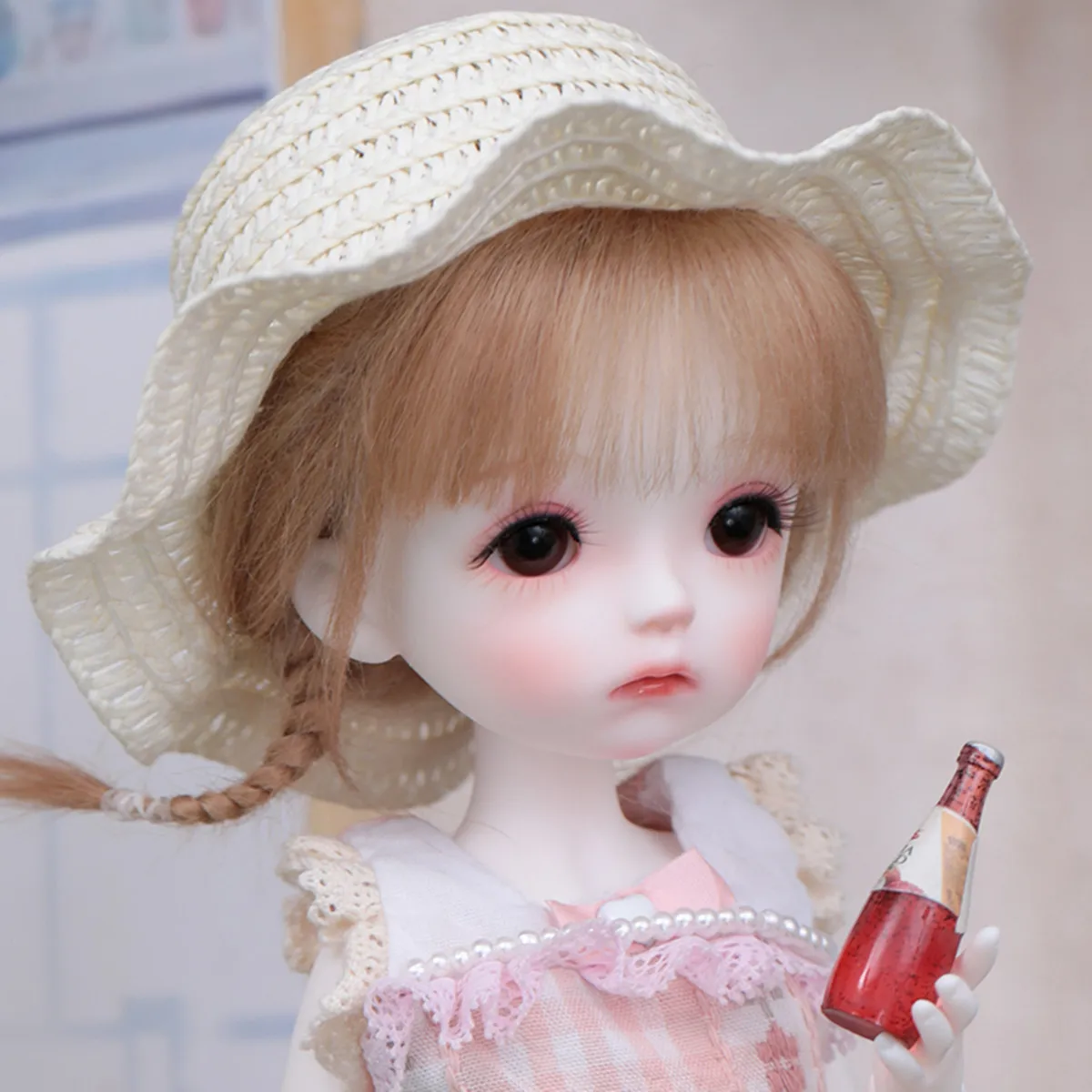 The new BJD doll genuine meat peach 1/6 SD optional clothes wig shoes summer new gift high-grade resin spot makeup