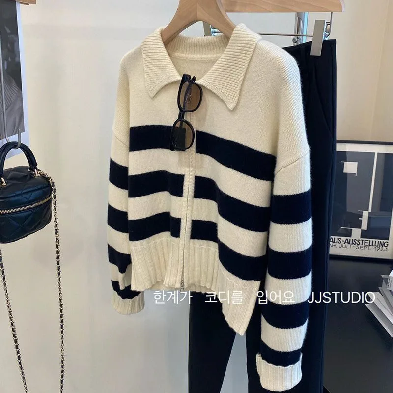 

Zipper Striped Sweater Jacket for Women in Autumn and Winter Lazy Style High-end Design Niche Top Knitted Cardigan Autumn Style