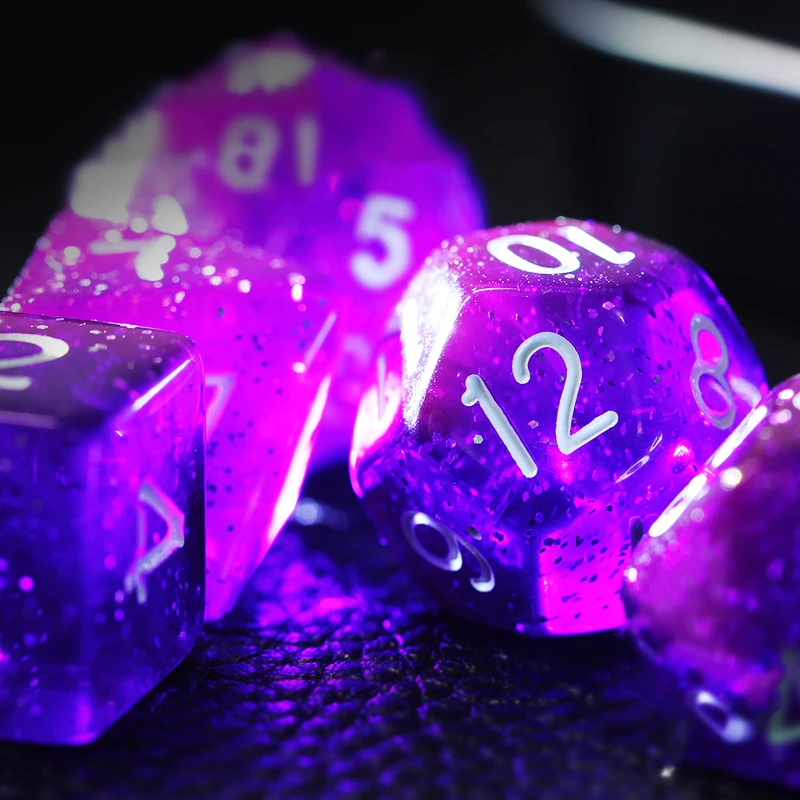 7Pcs/Set Purple and Red Starry Sky Dice D&D COC Dice D4 D6 D8 D10 D% D12 D20 Table Games DND RPG Dice Set