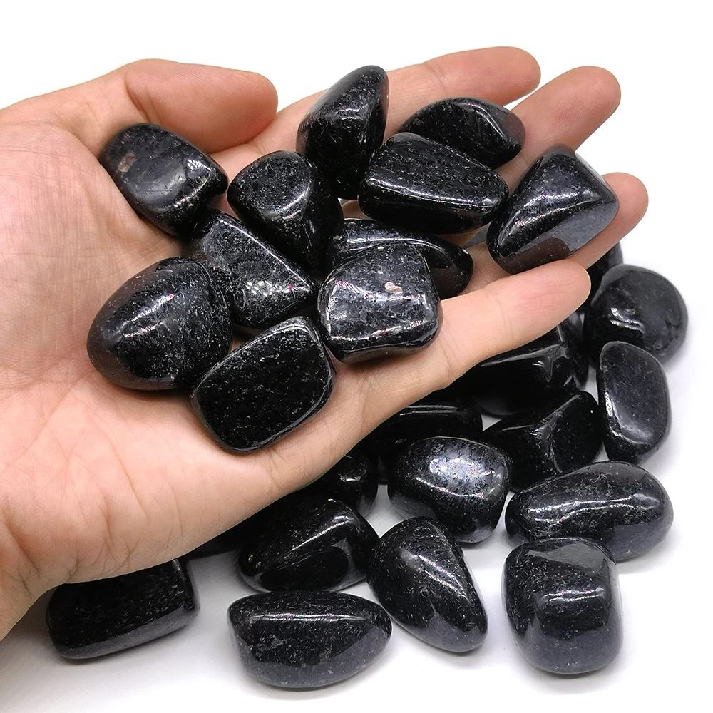 الجملة الطبيعية Nuumite الحصى عينة غير النظامية هبط حجر الريكي شفاء كريستال الكوارتز المعدنية ديكور حوض السمك ديكور المنزل #1