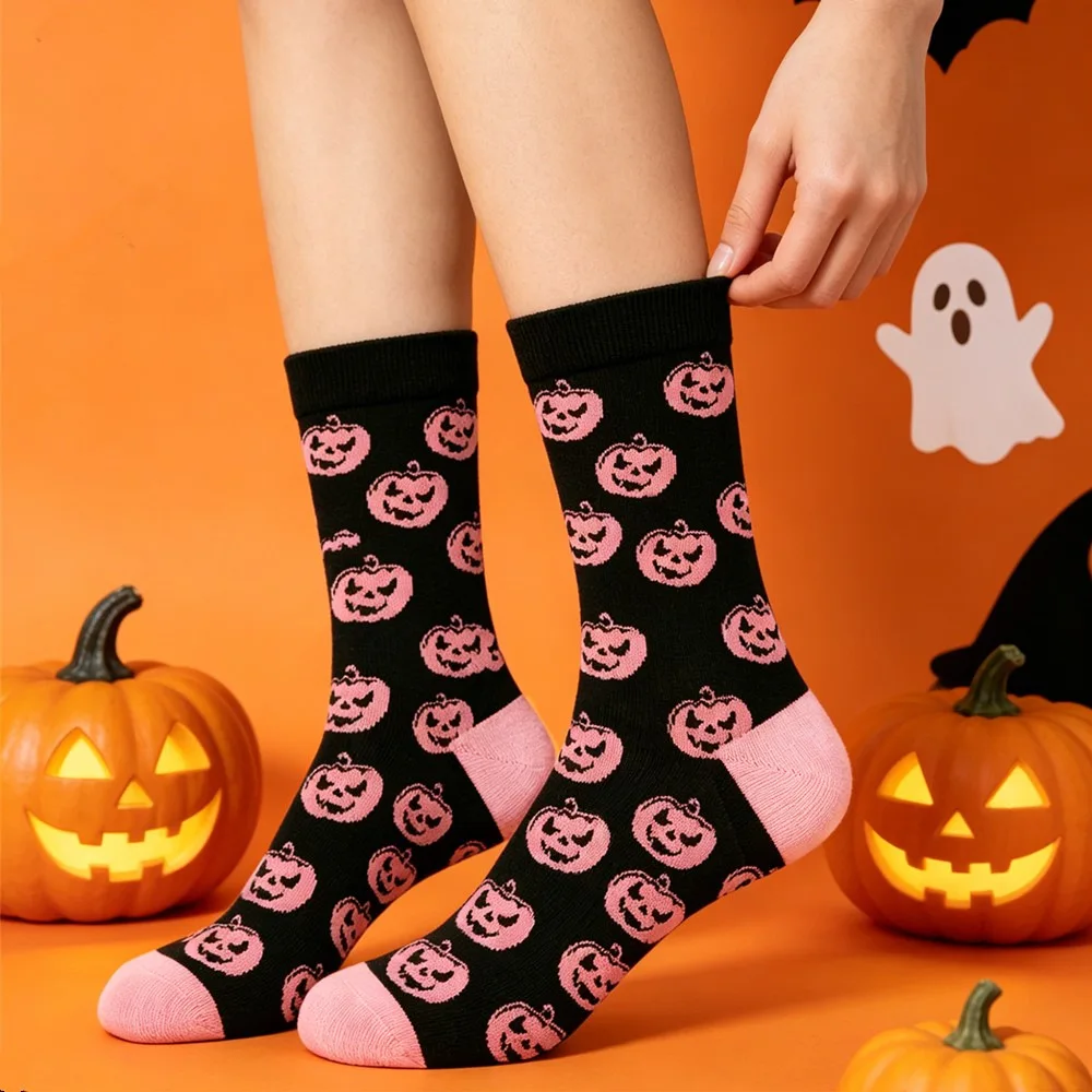 1 Pair of Halloween Casual Socks for Men and Women in Autumn and Winter, Fun Pumpkin Bat Socks, Perfect Gift for Halloween