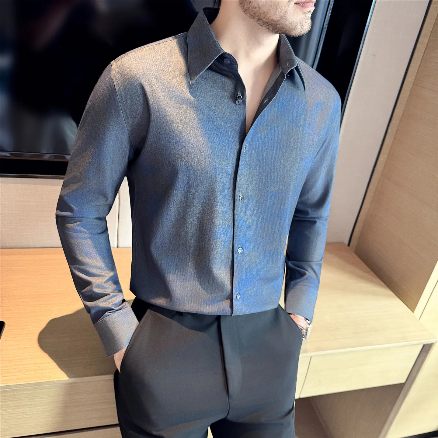 Autumn Winter Striped Shirt Men's Long Sleeved Casual Versatile Shirts Handsome British Style Gradually Changing Color Shirt