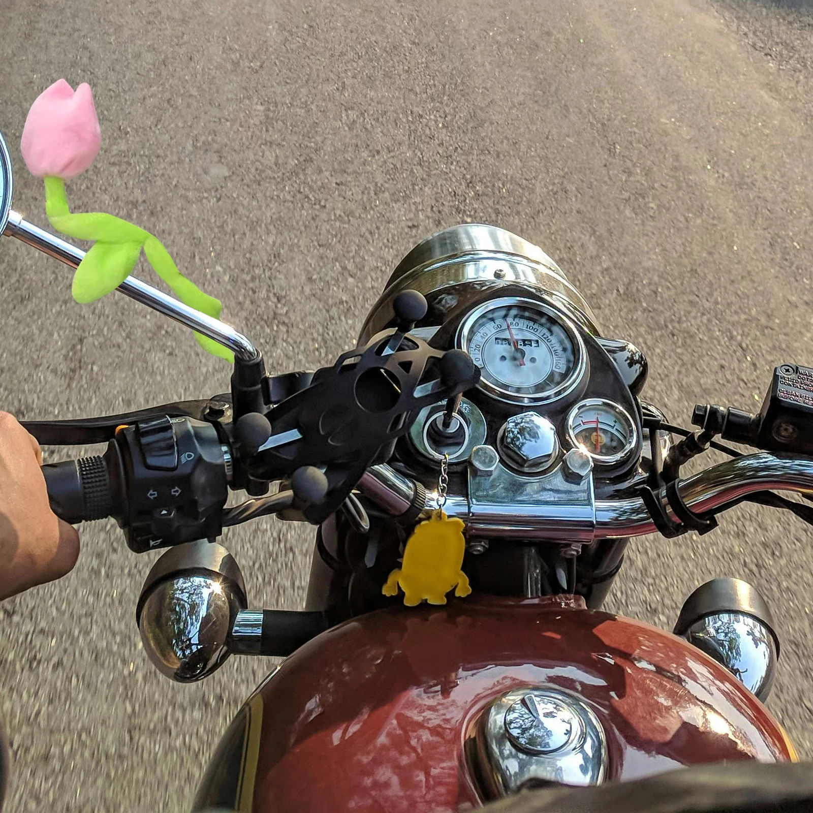

2pcs Simulated Tulip Bouquet Motorcycle Accessories Cute Floral Decoration Flexible Ornament Pink Universal Bracket Compatible