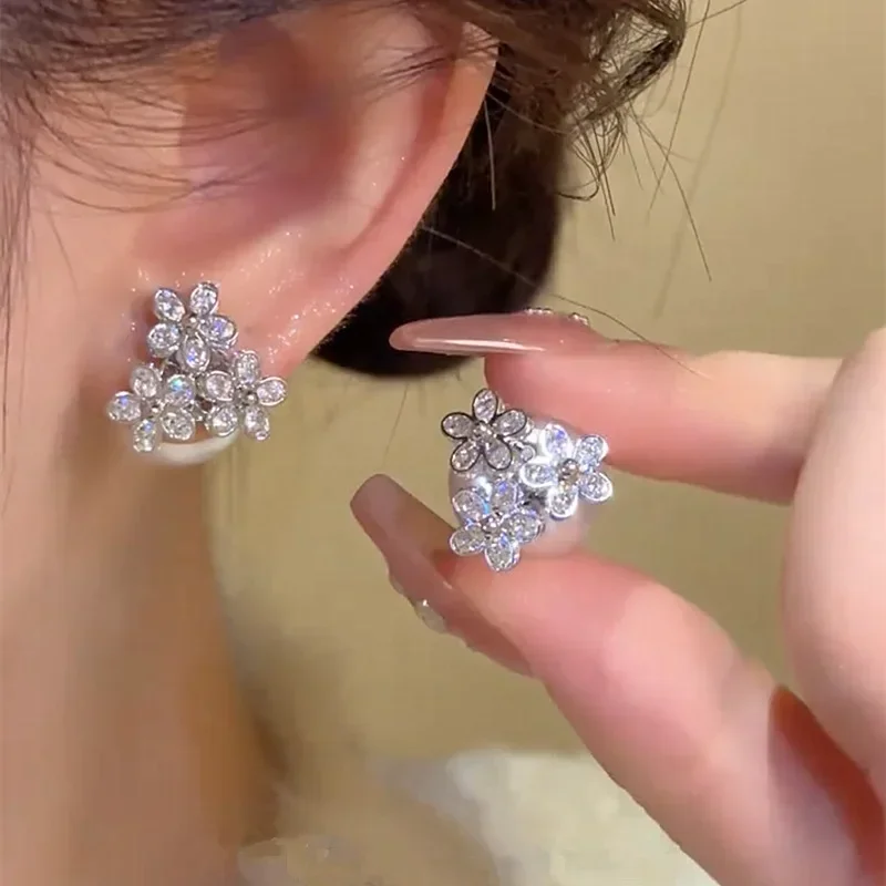 Zarif Zirkon Çiçek Inci Niş Tasarım High-end Hissediyorum 925 Gümüş İğne Çift Aşınma Küpe Kadınlar Takı için
