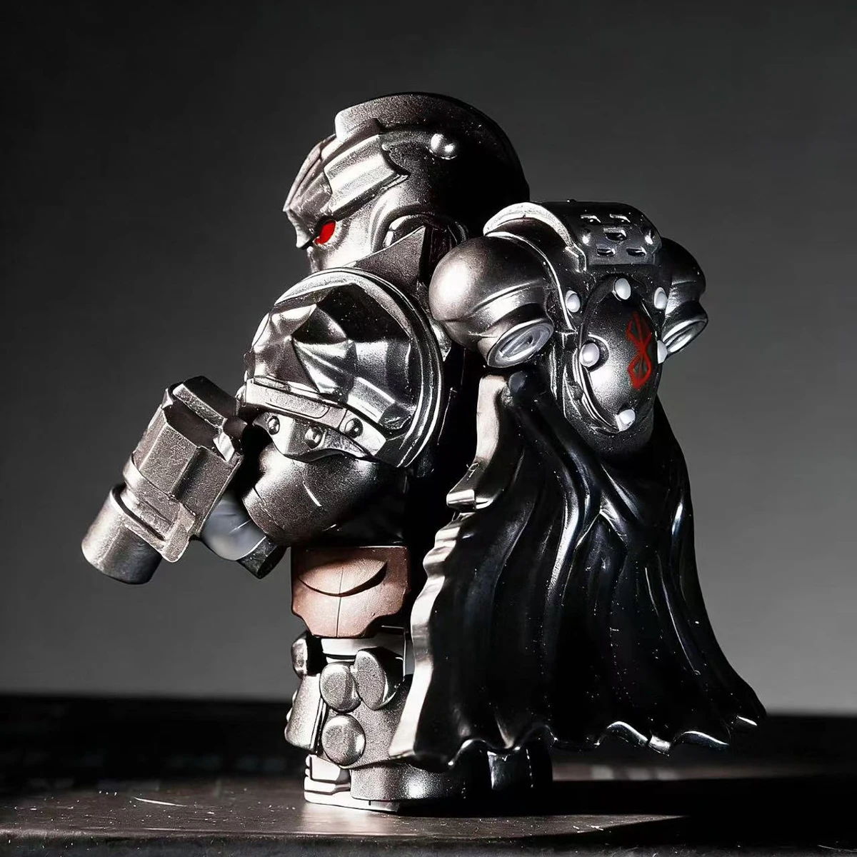 Nueva Minifigura de Anime Berserk Guts, Figura de Acción del Espadachín Negro con Armadura, Bloques de Construcción, Juguetes para Niños, Colección, Regalo, Cazador de Dragones