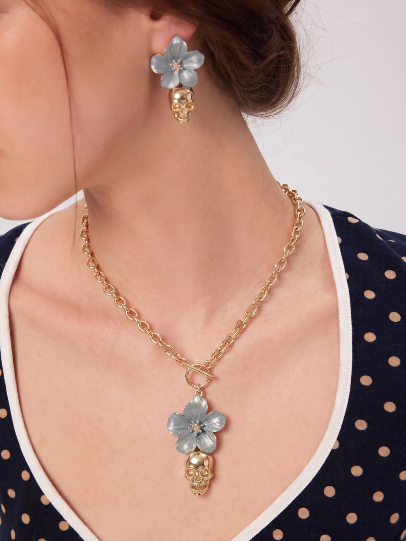 1 Set of Sexy Punk Gothic Style Blue Floral Skull Design Earrings and Necklace Jewelry Set, Featuring an Ot Clasp Chain Necklace and Pendant Earrings Combination, Aesthetic Party Accessories, Designed Specifically for Women