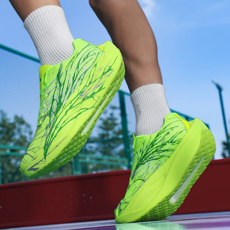 

New Shock Absorption Training Marathon Racing Shoes, Men's and Women's Outdoor Lightweight Breathable Sports and Casual Shoes