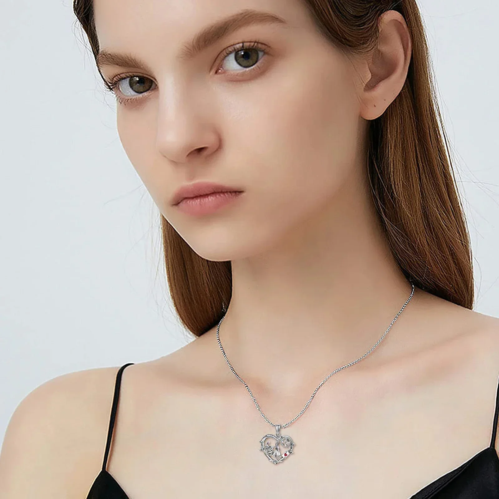Alice The Wonderland Movie Same Necklace Cute Animal Rabbit Heart Pendant Choker Alice Jewelry Girl Trendy Necklace for Women