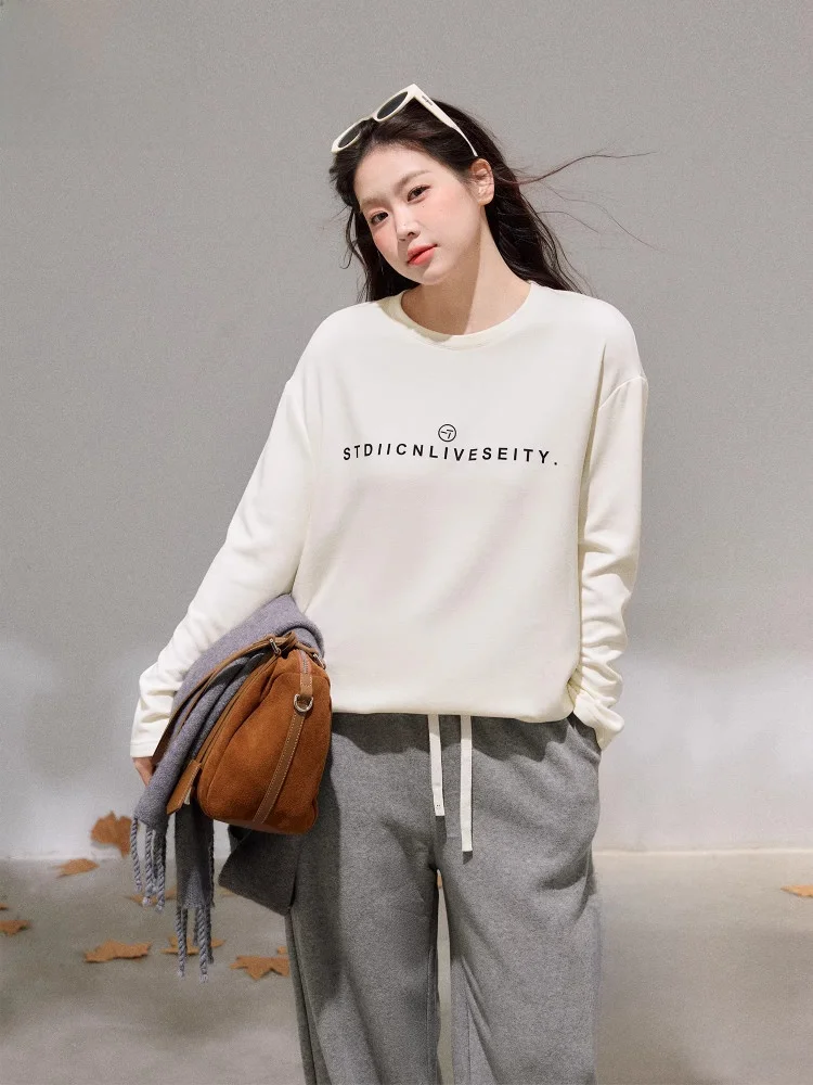 

Женская длинная футболка размера плюс, белая утягивающая корейская футболка с надписями, зимний модный повседневный топ для полных мм