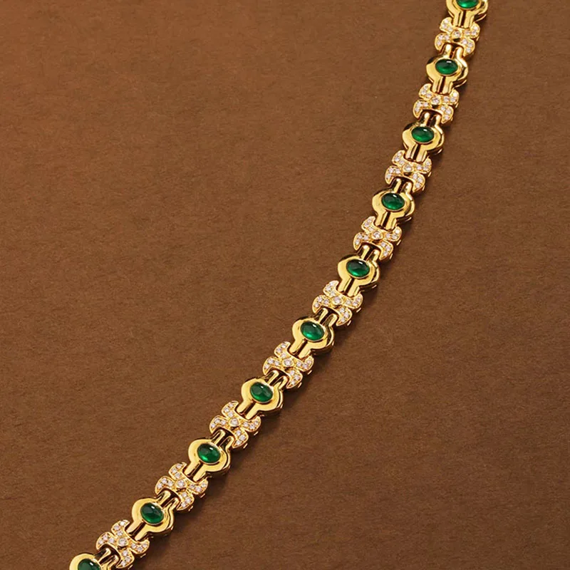 Foydjew Vintage French Style Simulation Emerald Choker Necklaces Retro Artdeco Design Plated 18K Gold Green Diamond For Women