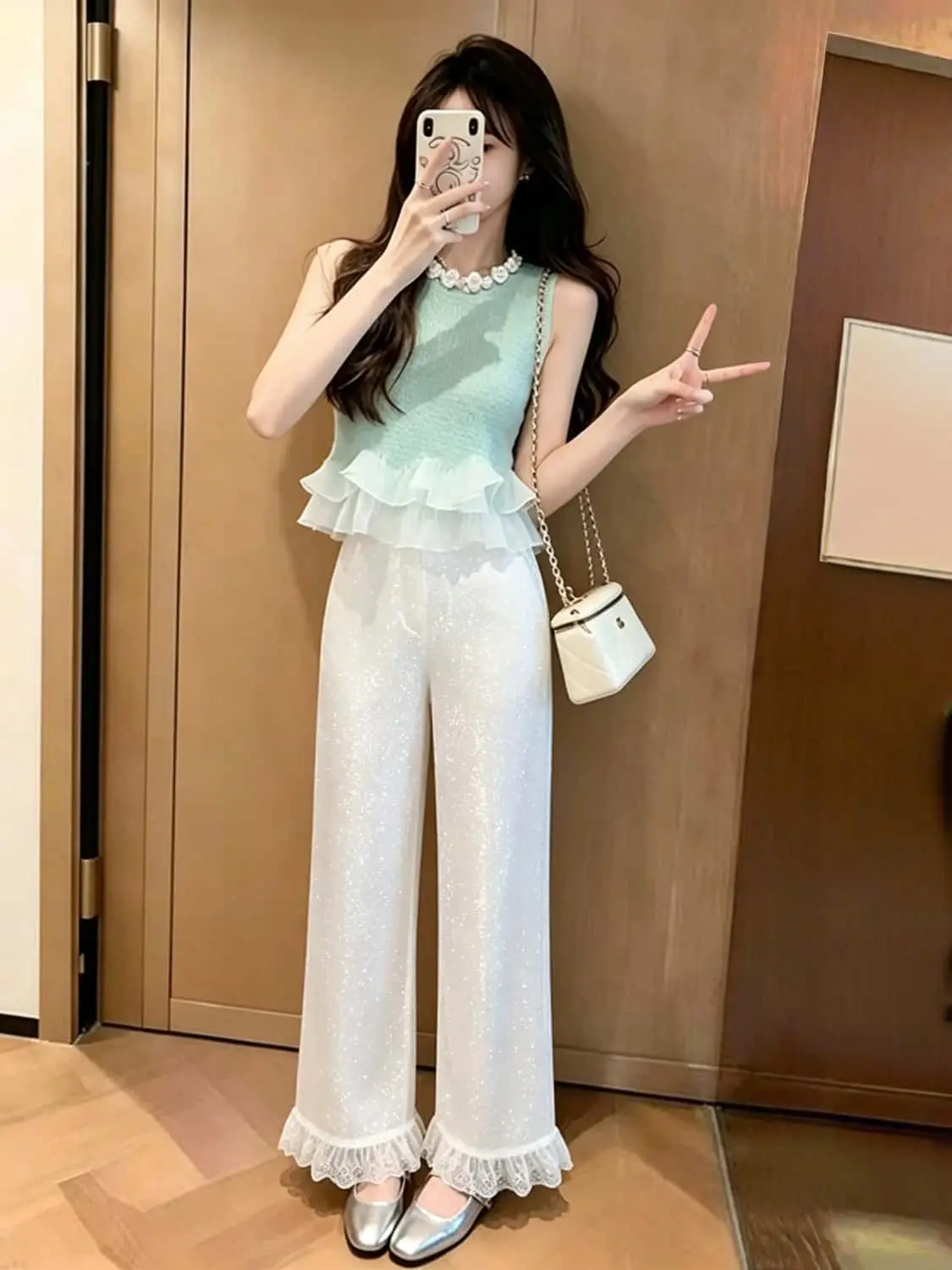New High End Summer Luxury Two Piece Set Women Fashion 3D Flower Patchwork O-neck Sleeveless Top + Lace Edge Wide Leg Pants Suit