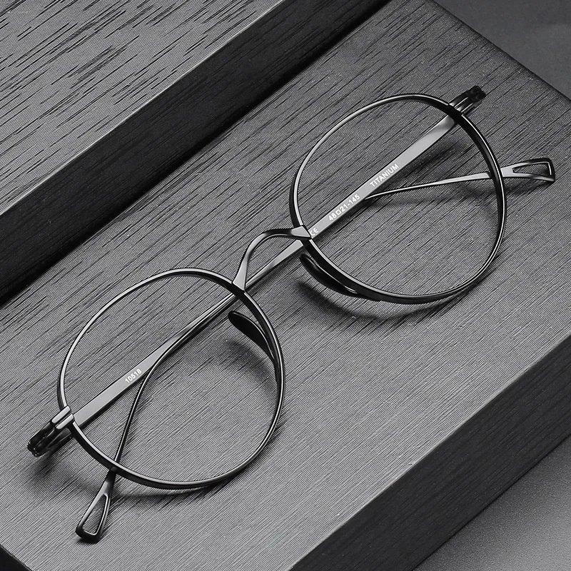 Japanese Nostalgic Vintage Small Oval Glasses Frame Ultra-Light Pure Titanium  Optical eyeglasses for Men Women  KMN113