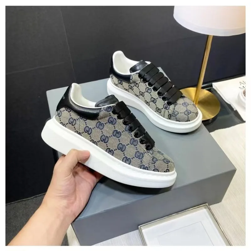 Spring and Autumn New Versatile Breathable Canvas Edition Trendy Board Shoes Casual Height Increasing Comfortable Men\'s Shoes