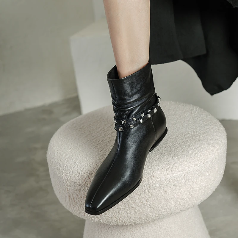 

2026 New Women Genuine Leather Ankle Boots Square Heel Autumn Winter Motorcycle Boots Warm Low Heel Boots Female Party Shoes